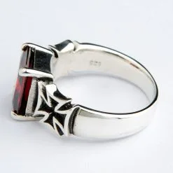 Bikerringshop Red Garnet Sterling Silver Iron Cross Ring -Outlet Rings Store 3daa614d 650d 4efa 94fa d912ad33855e BQO6XM