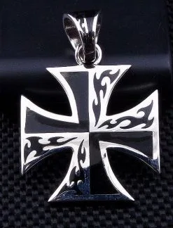 Bikerringshop Sterling Silver Maltese Cross Pendant -Outlet Rings Store IMG 2396