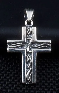 Bikerringshop Small Sterling Silver Tribal Cross Pendant 8 Bikerringshop Small Sterling Silver Tribal Cross Pendant -Outlet Rings Store IMG 2651