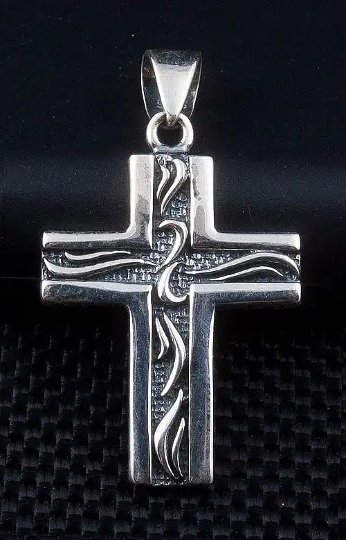 Bikerringshop Small Sterling Silver Tribal Cross Pendant 5 Bikerringshop Small Sterling Silver Tribal Cross Pendant - Image 3