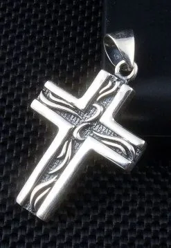 Bikerringshop Small Sterling Silver Tribal Cross Pendant 9 Bikerringshop Small Sterling Silver Tribal Cross Pendant -Outlet Rings Store IMG 2652