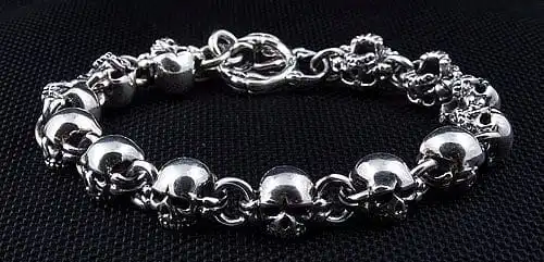 Bikerringshop Sterling Silver Small Chunky Skull Bracelet 5 Bikerringshop Sterling Silver Small Chunky Skull Bracelet - Image 3