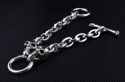 Bikerringshop Silver Skull Chain Bracelet 5 Bikerringshop Silver Skull Chain Bracelet - Image 3