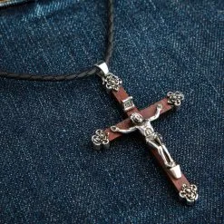 Bikerringshop Sterling Silver Crucifix Cross Wood Jesus Pendant