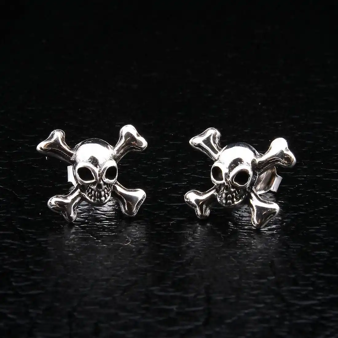 Bikerringshop Sterling Silver Crossbones Skull Studs Earrings 3 Bikerringshop Sterling Silver Crossbones Skull Studs Earrings