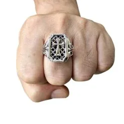 Bikerringshop Sterling Silver Gothic Cross Mens Ring