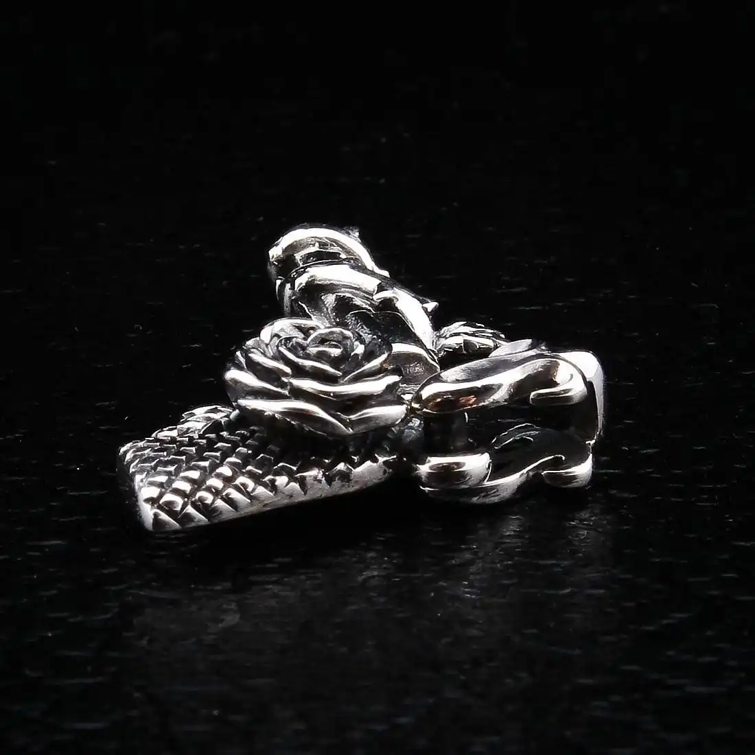 Bikerringshop Sterling Silver Gun And Rose Cowboy Pendant 5 Bikerringshop Sterling Silver Gun And Rose Cowboy Pendant - Image 3