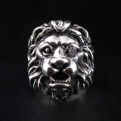 Bikerringshop 925 Sterling Silver Diamond Eye Lion Head Ring