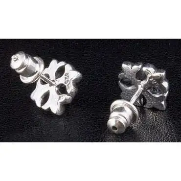 Bikerringshop Silver Skull Crossbones Stud Earrings 6 Bikerringshop Silver Skull Crossbones Stud Earrings - Image 4