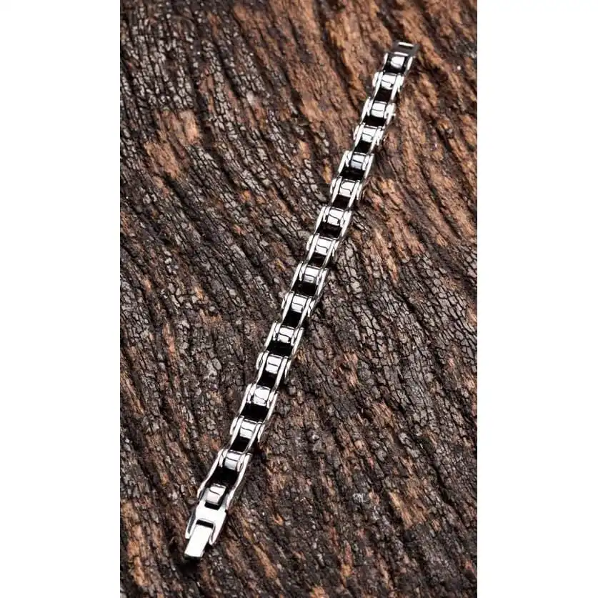 Bikerringshop Small Sterling Silver Bike Chain Bracelet 6 Bikerringshop Small Sterling Silver Bike Chain Bracelet - Image 4