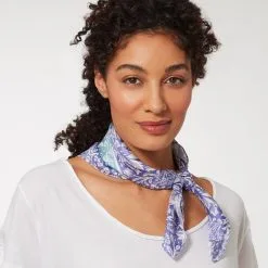 The Metropolitan Museum Of Art William Morris Brother Rabbit Silk Neckerchief 8 The Metropolitan Museum Of Art William Morris Brother Rabbit Silk Neckerchief -Outlet Rings Store william morris brother rabbit silk neckerchief 2