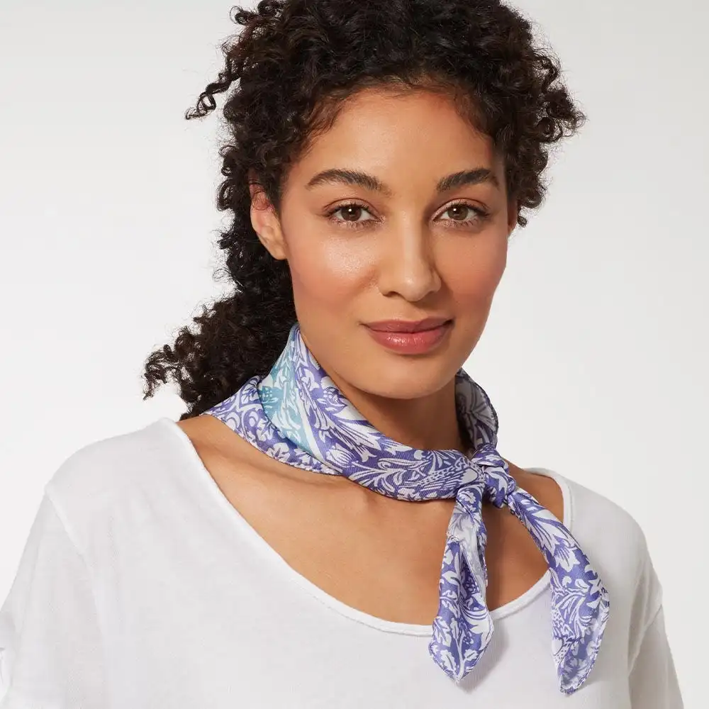 The Metropolitan Museum Of Art William Morris Brother Rabbit Silk Neckerchief 5 The Metropolitan Museum Of Art William Morris Brother Rabbit Silk Neckerchief - Image 3