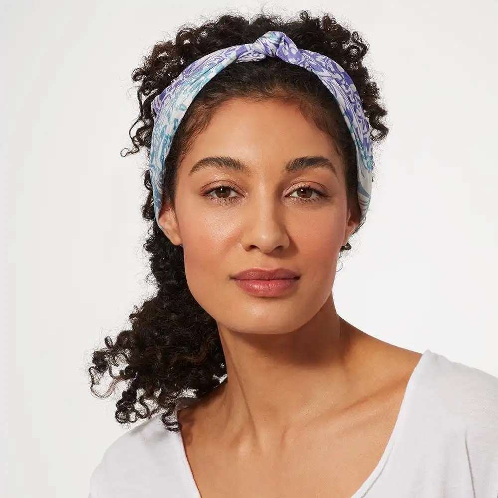 The Metropolitan Museum Of Art William Morris Brother Rabbit Silk Neckerchief 6 The Metropolitan Museum Of Art William Morris Brother Rabbit Silk Neckerchief - Image 4